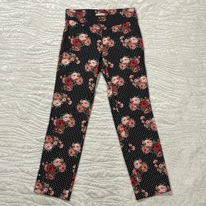 Women‘s Van Heusen stretchy Pants. Size 2. New without tags. Floral/Polka Dot